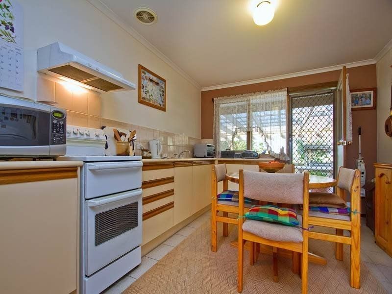 4 Barakee Drive, Somerville VIC 3912