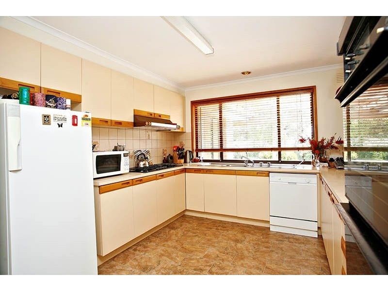 2 Kumala Drive, Somerville VIC 3912