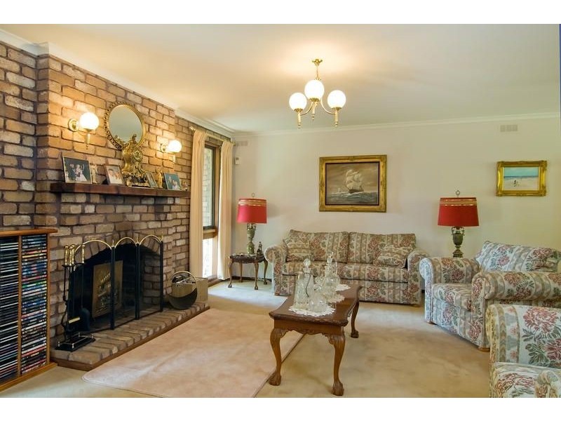 4 Barakee Drive, Somerville VIC 3912