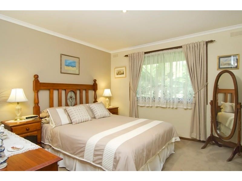 4 Barakee Drive, Somerville VIC 3912