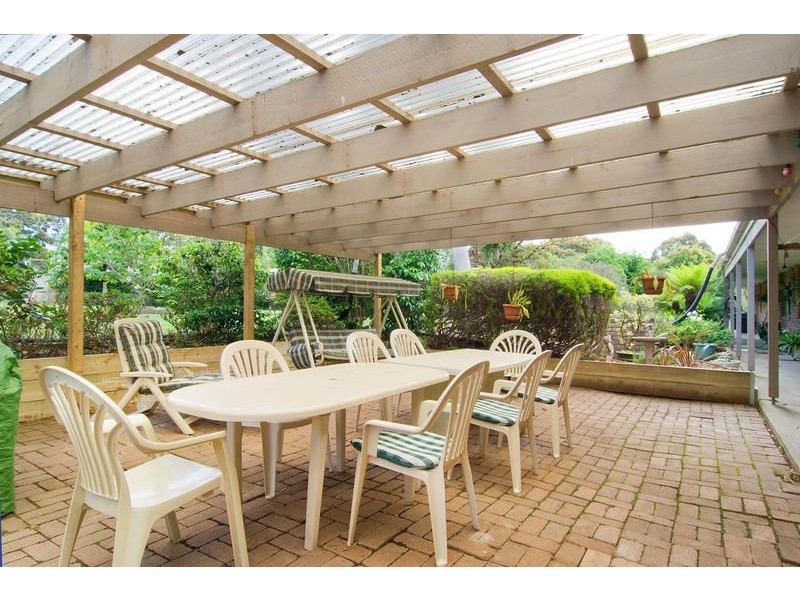 4 Barakee Drive, Somerville VIC 3912