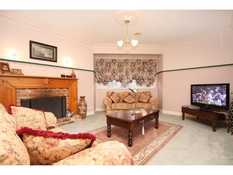 2 Cherry Close, Somerville VIC 3912