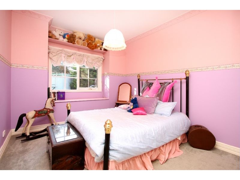 2 Cherry Close, Somerville VIC 3912