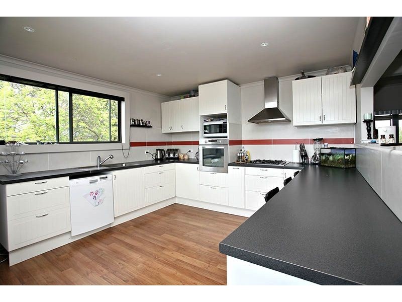 3 Sandra Court, Somerville VIC 3912