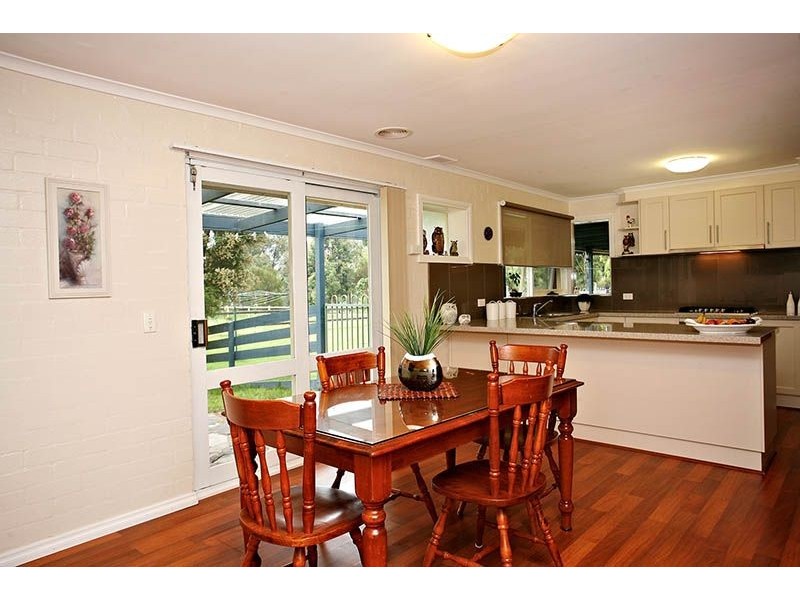 10 Cassandra Close, Somerville VIC 3912