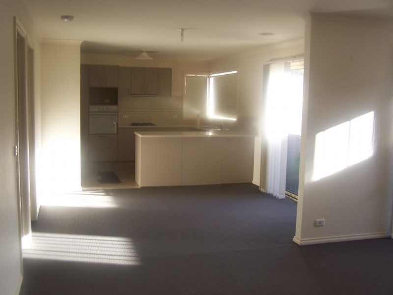 27 Hadley Street, Seaford VIC 3198