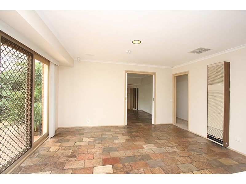 67 Clarendon Drive, Somerville VIC 3912