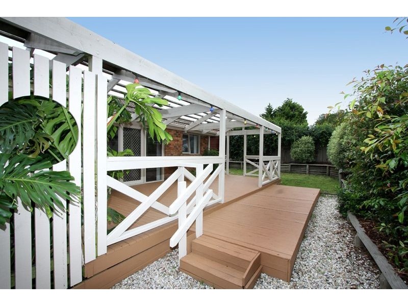 67 Clarendon Drive, Somerville VIC 3912