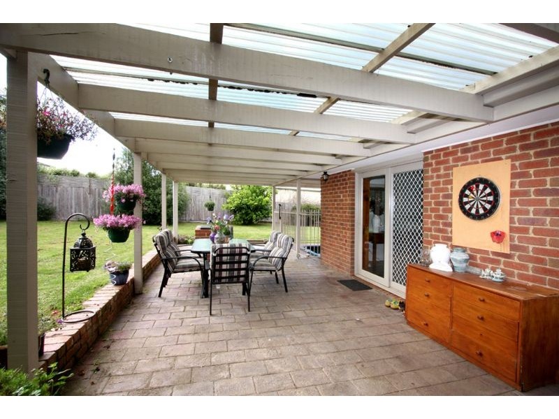 8 Cameron Court, Somerville VIC 3912