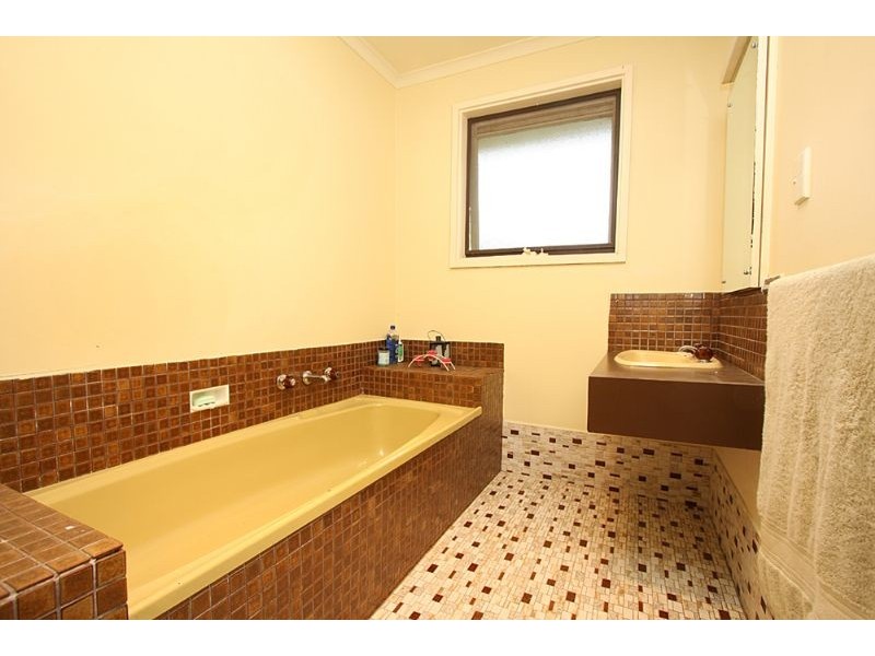 8 Leicester Court, Somerville VIC 3912