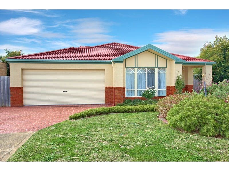 12 Peter Kent Drive, Somerville VIC 3912