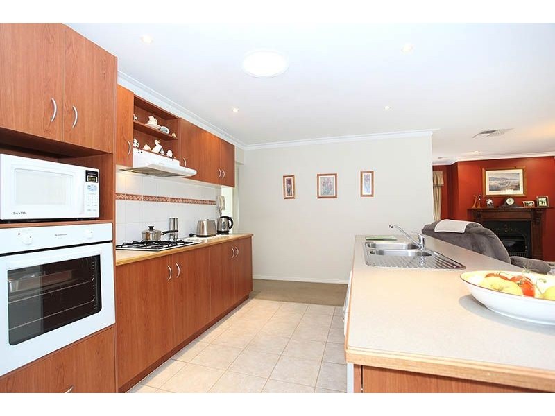 12 Peter Kent Drive, Somerville VIC 3912