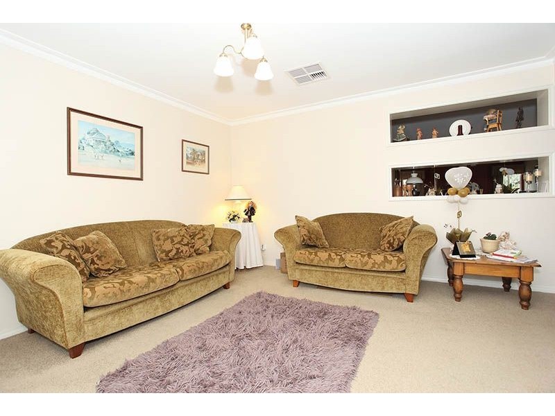12 Peter Kent Drive, Somerville VIC 3912