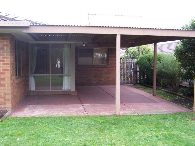 15 Madelaine Court, Somerville VIC 3912