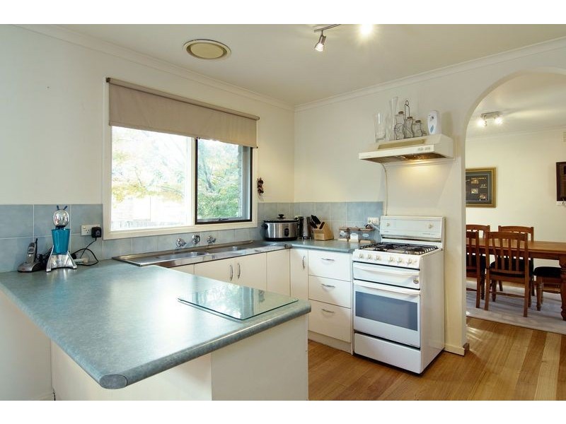 49 Deanswood Drive, Somerville VIC 3912