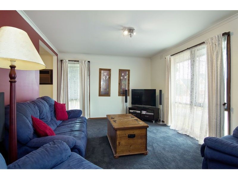 49 Deanswood Drive, Somerville VIC 3912