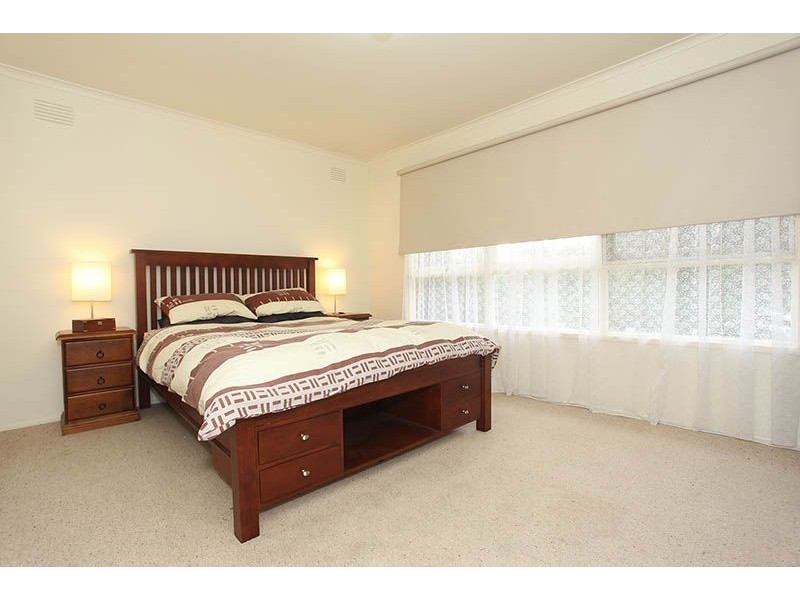 73 Eramosa Road East, Somerville VIC 3912