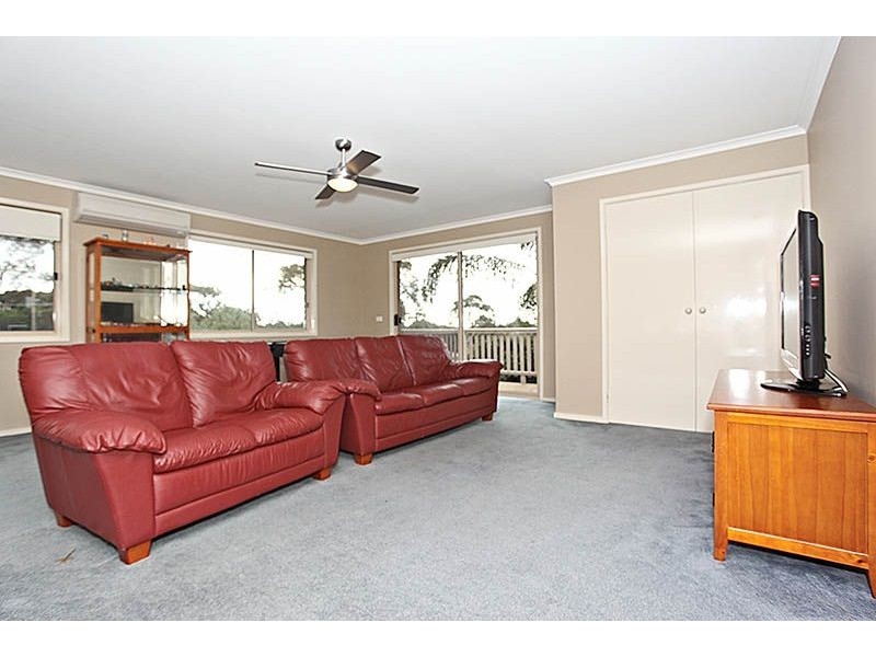 18 Forest Drive, Somerville VIC 3912
