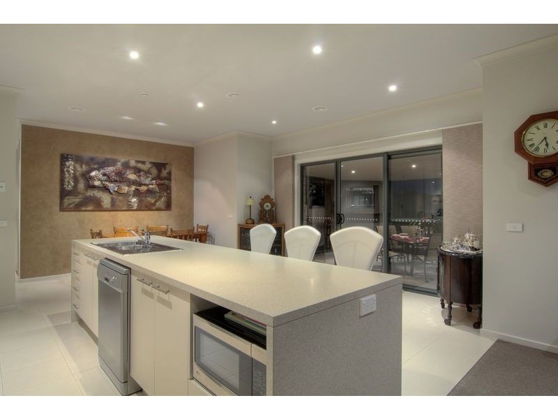 10 Dominic Mews, Somerville VIC 3912