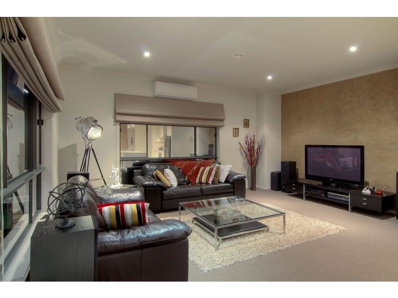 10 Dominic Mews, Somerville VIC 3912