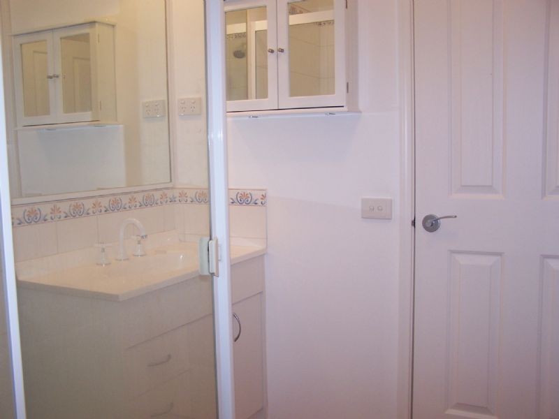 1/8 Raymond St, Somerville VIC 3912