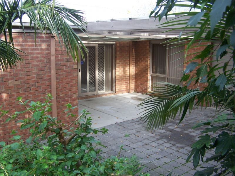 24 Clairmont Close, Somerville VIC 3912