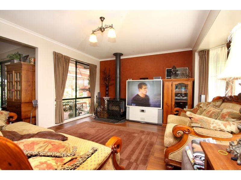 126 Clarendon Drive, Somerville VIC 3912