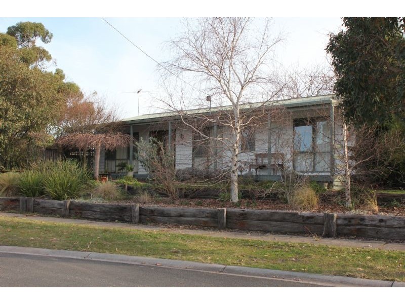 8 Cindy Court, Somerville VIC 3912