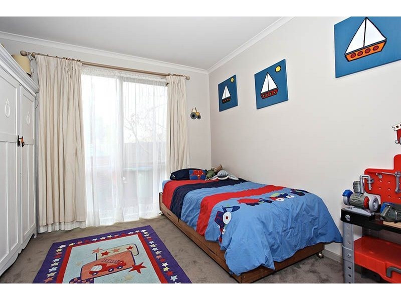 8 Cindy Court, Somerville VIC 3912