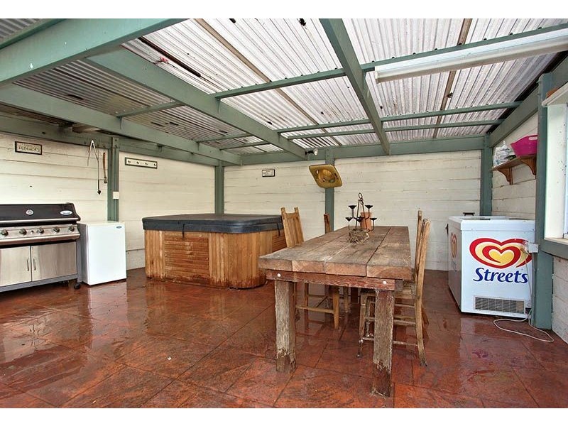 8 Cindy Court, Somerville VIC 3912