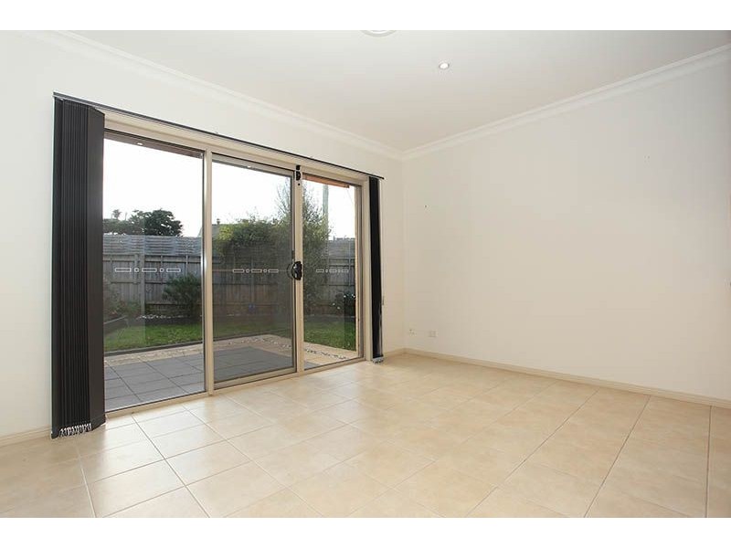 15/100 The Crescent, Tyabb VIC 3913