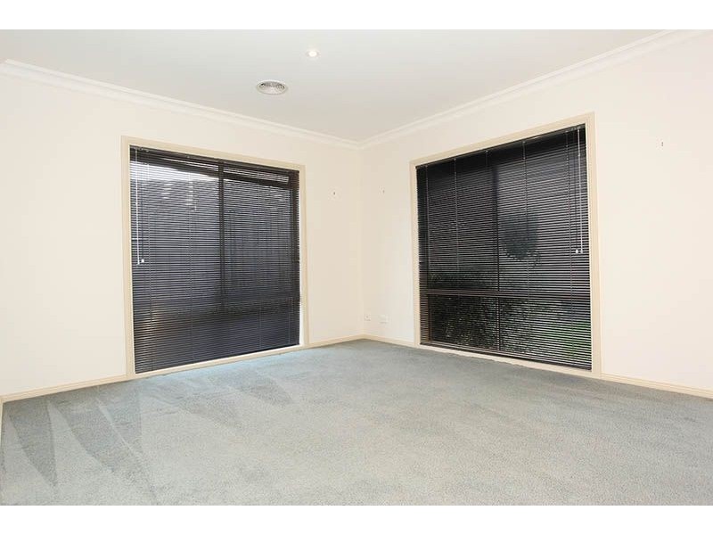 15/100 The Crescent, Tyabb VIC 3913