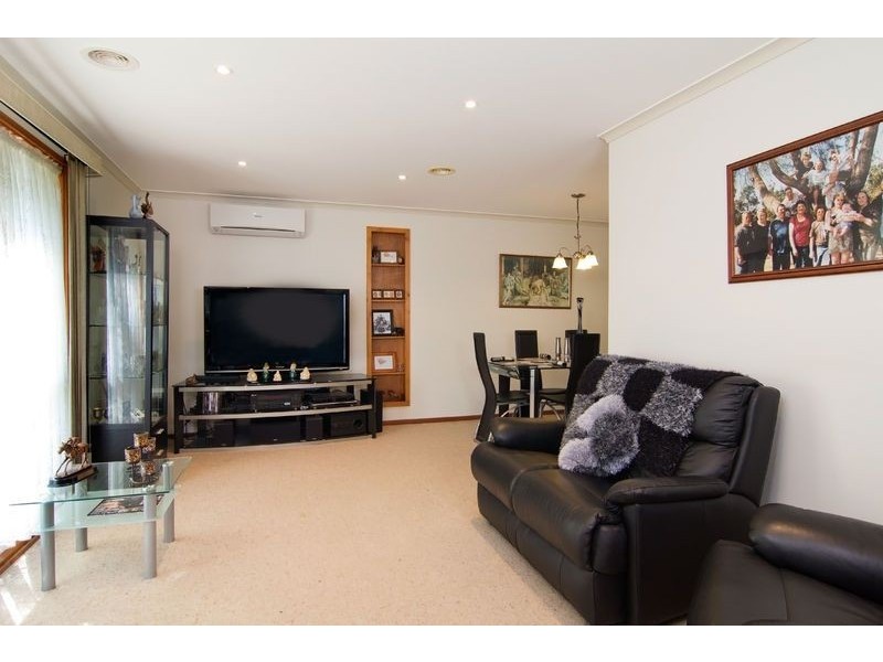 23 Clairmont Close, Somerville VIC 3912