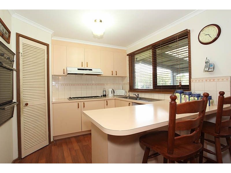 11 Wiltshire Drive, Somerville VIC 3912