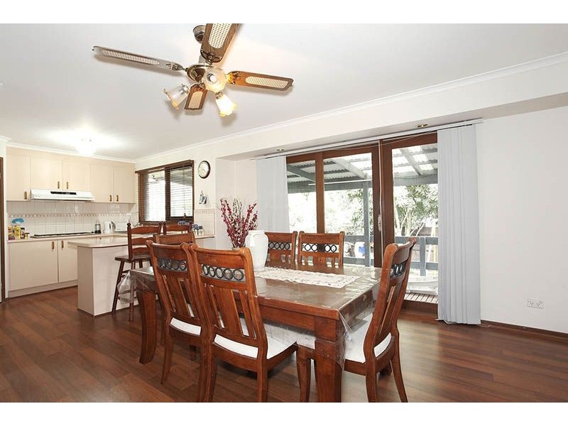 11 Wiltshire Drive, Somerville VIC 3912