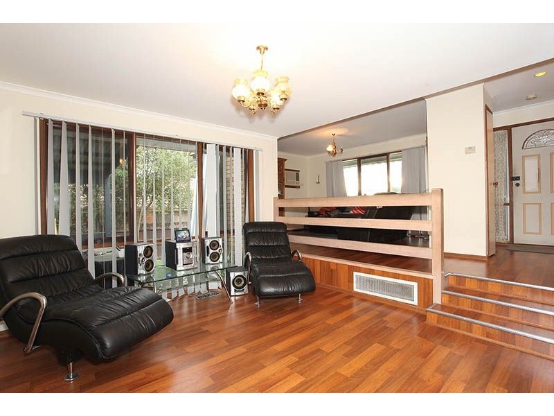 11 Wiltshire Drive, Somerville VIC 3912