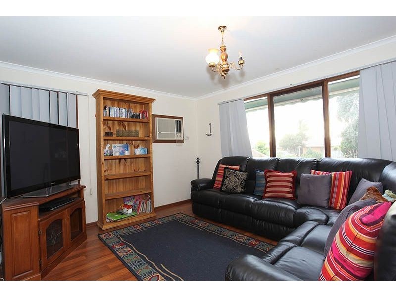 11 Wiltshire Drive, Somerville VIC 3912