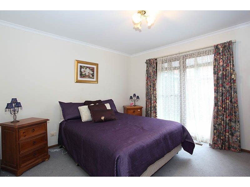 11 Wiltshire Drive, Somerville VIC 3912