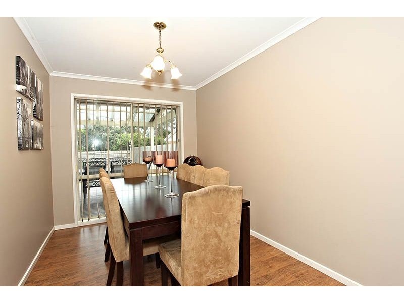 8 Chesterfield Road, Somerville VIC 3912