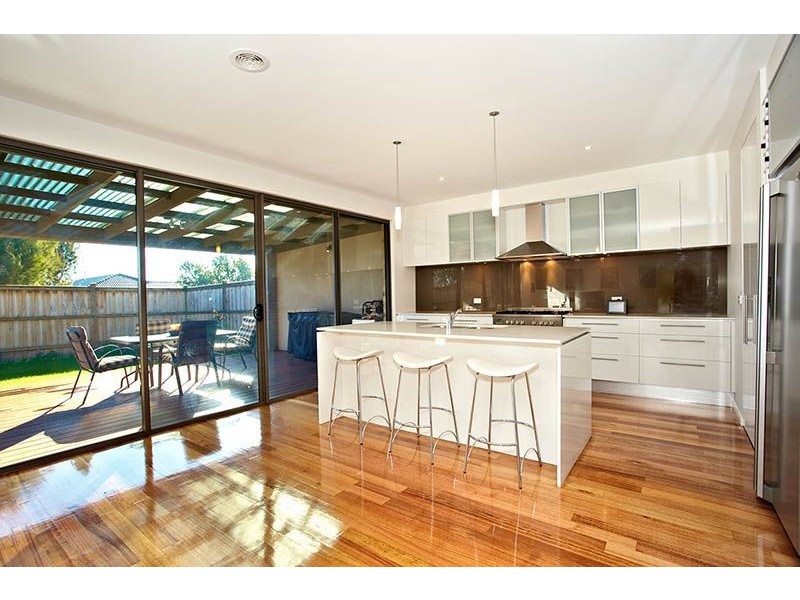 14 Peter Kent Drive, Somerville VIC 3912