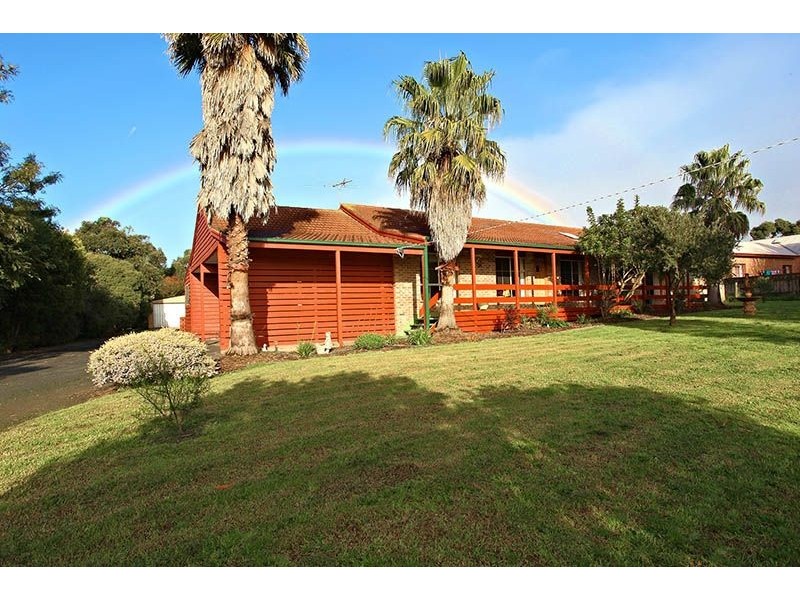 18 Compass Court, Somerville VIC 3912