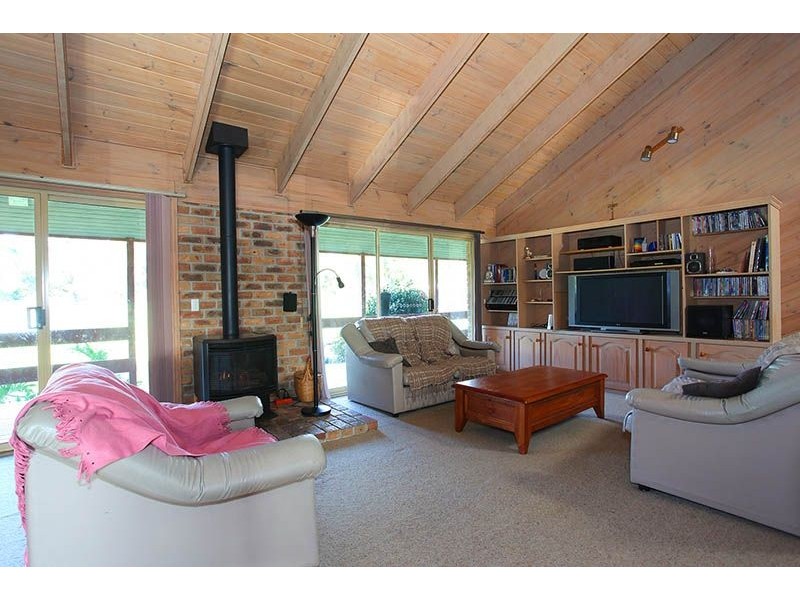 18 Compass Court, Somerville VIC 3912