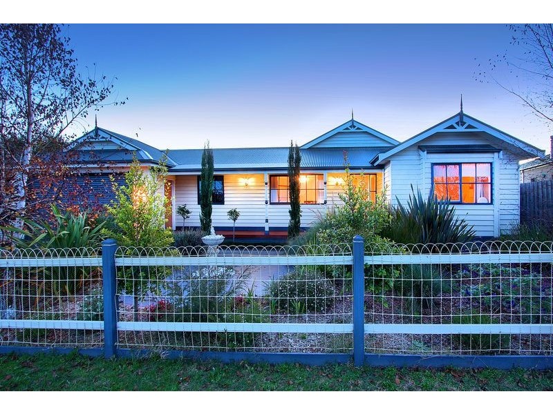 11 Arleon Court, Somerville VIC 3912