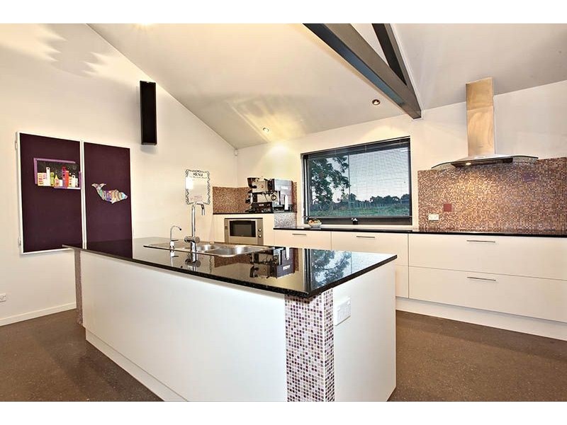 82 Grant Road, Somerville VIC 3912