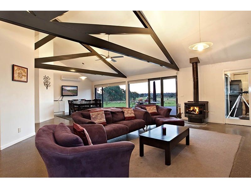 82 Grant Road, Somerville VIC 3912