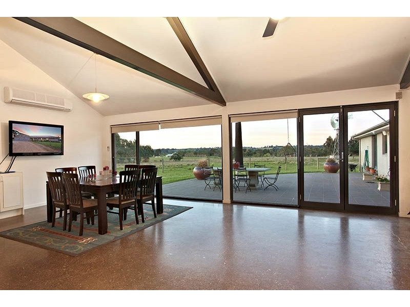 82 Grant Road, Somerville VIC 3912