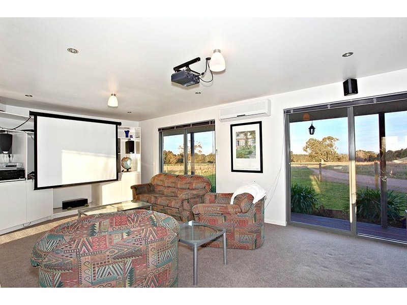 82 Grant Road, Somerville VIC 3912