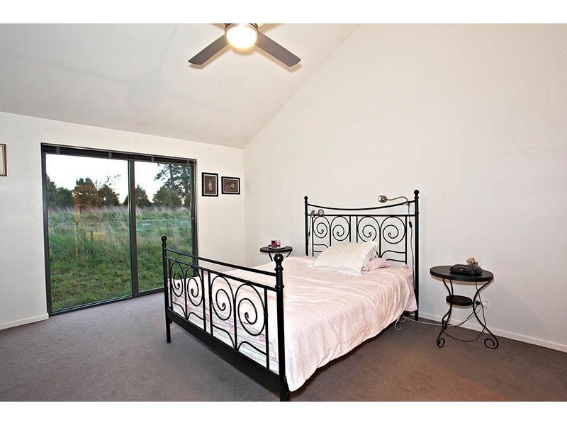 82 Grant Road, Somerville VIC 3912