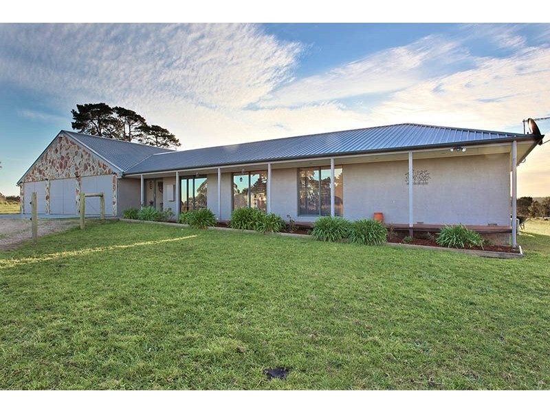 82 Grant Road, Somerville VIC 3912