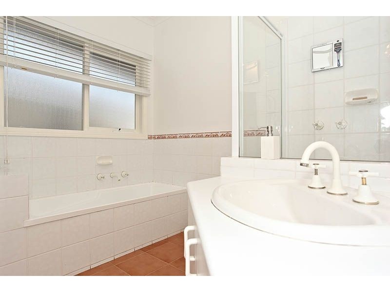 4 Stefan Court, Somerville VIC 3912